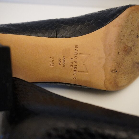 Marc Fisher Black Zala Snake Embossed Pumps Size 7 1/2 - Picture 7 of 7